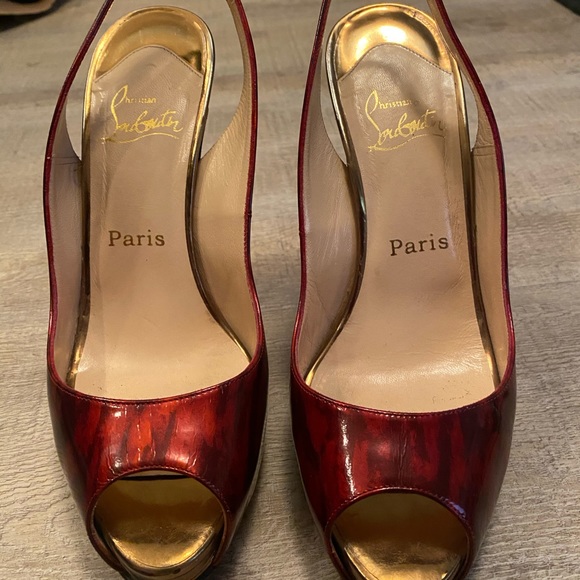 Authentic Louboutin Red Patent Slingback heels - Picture 2 of 8